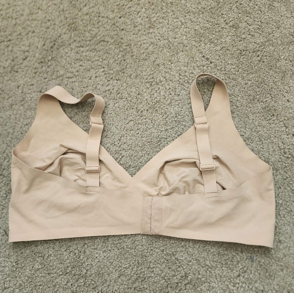 Skims bra - Picture 3 of 5